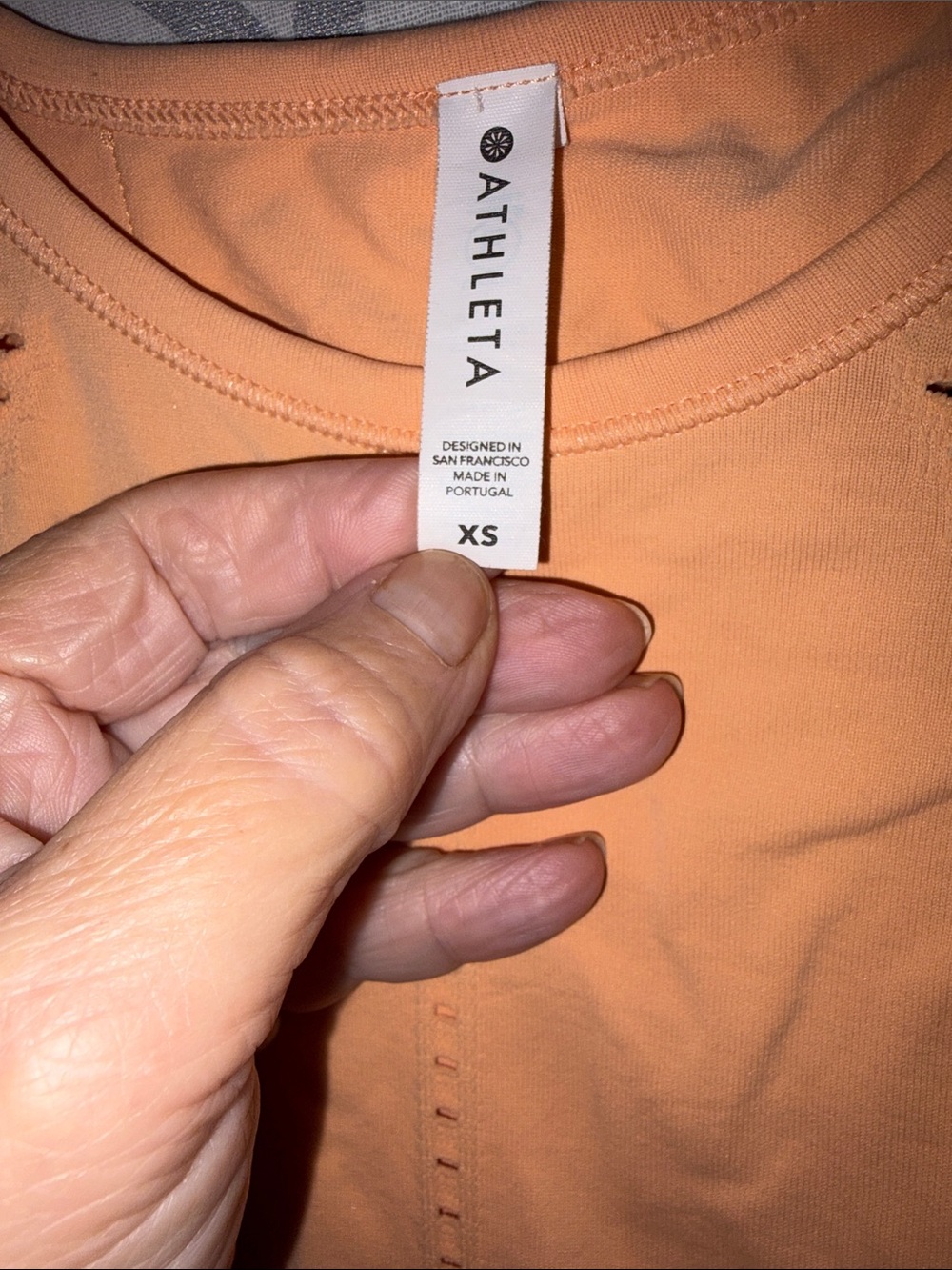 Athleta Peach Eyelet-Trim Performance Tank size Xs - Picture 6 of 9